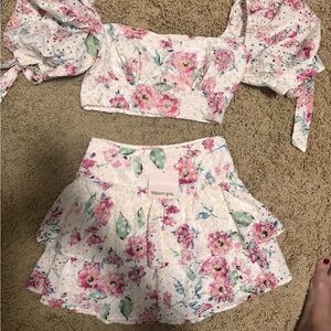 Brand new nwt Showpo Pink Floral Two-Piece Set